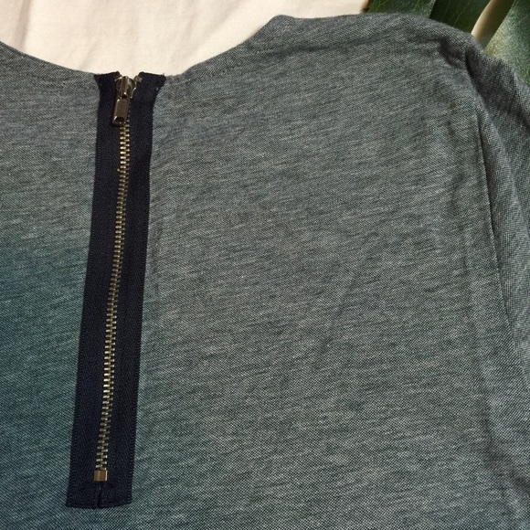 GAP | heather blue-grey top with back zip - Picture 4 of 5